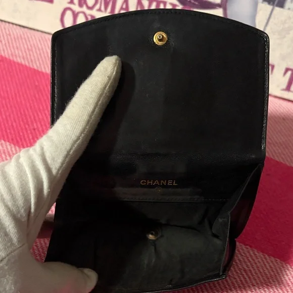 Chanel lambskin dual snap wallet - Picture 13 of 14